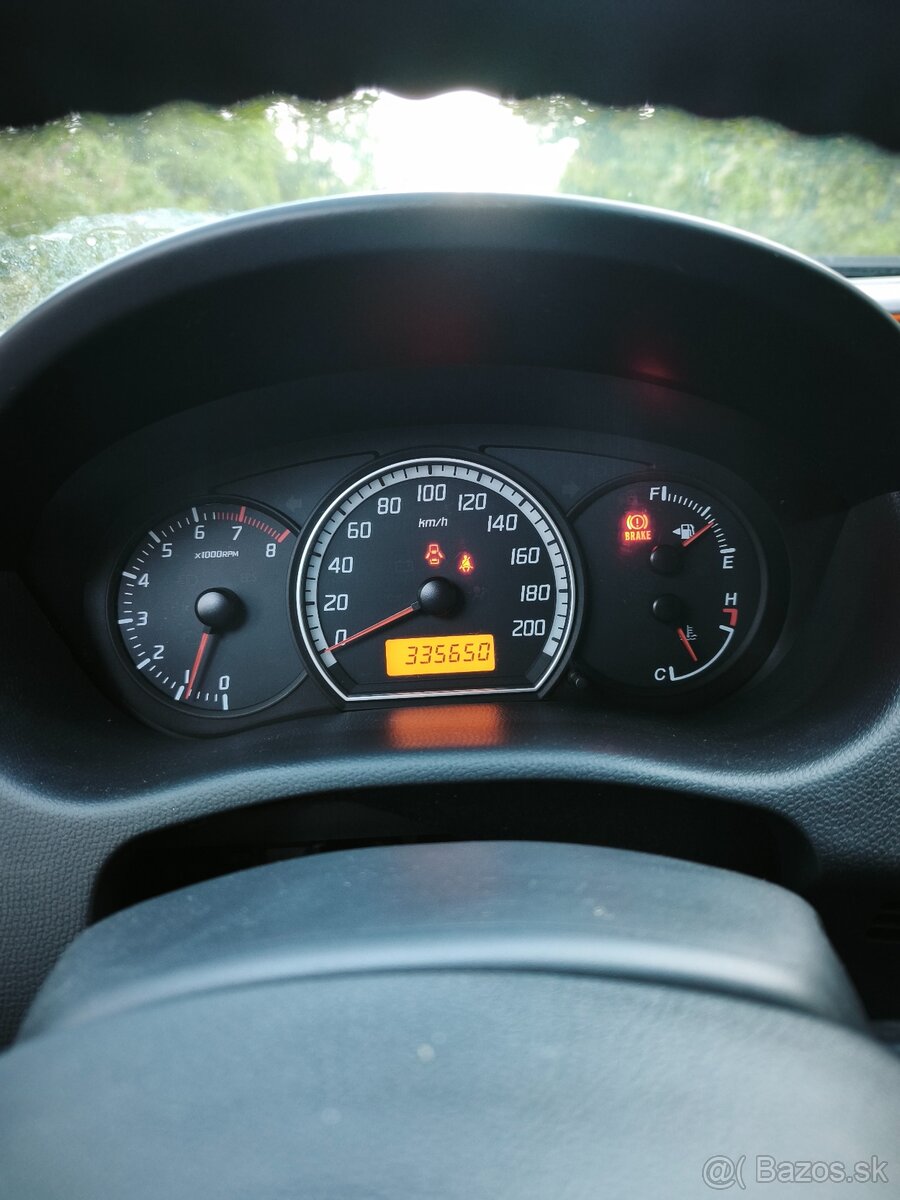 Suzuki Swift 4x4 1.3 68kw Benzín+LPG - 9