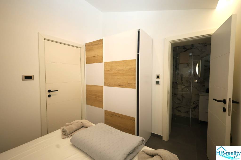 Vodice - moderný apartmán len 400m od mora - 9