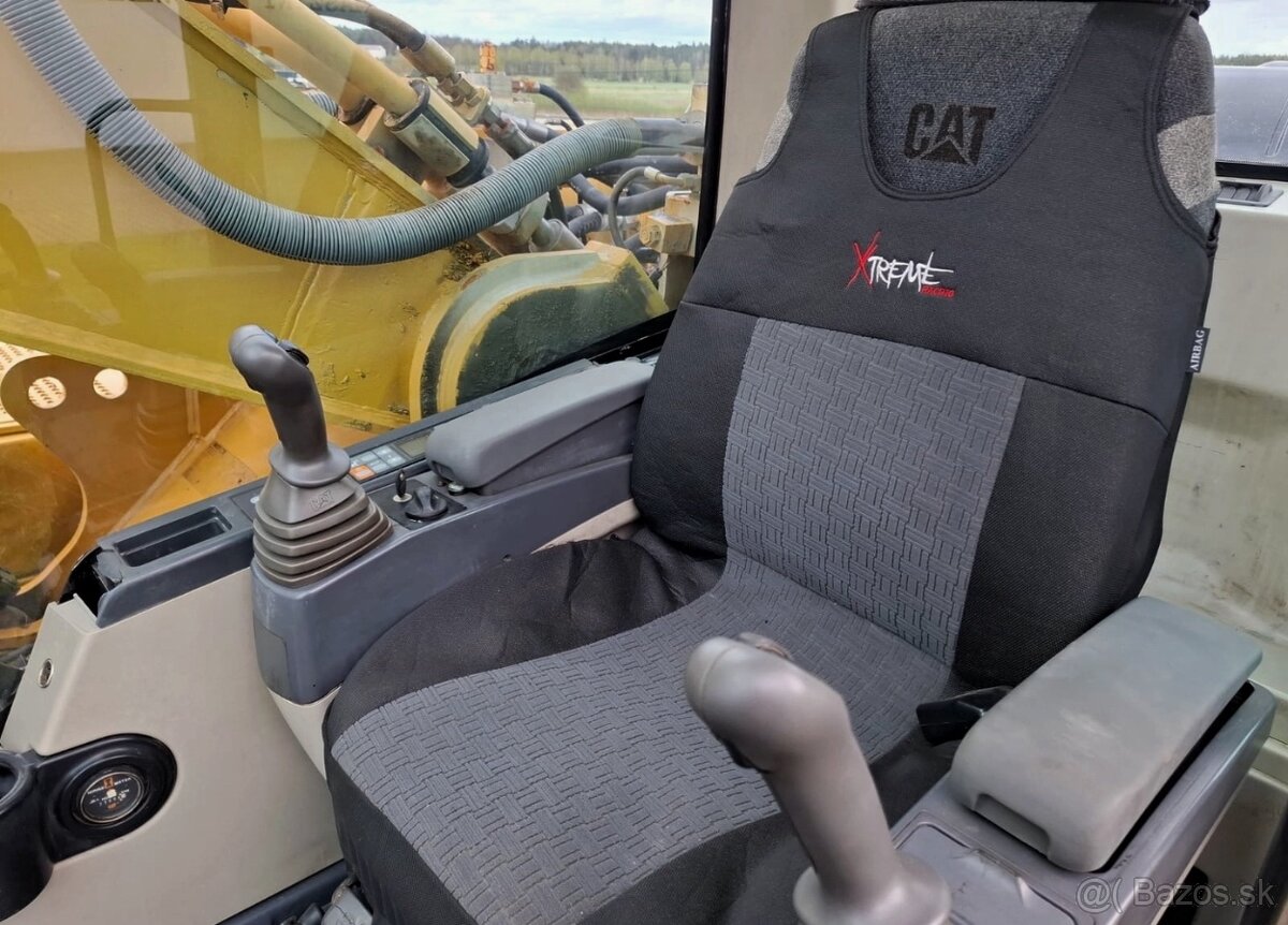 Caterpillar 330CDL - 9