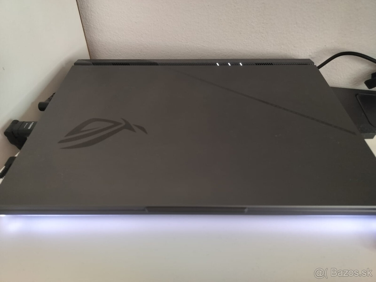 ASUS ROG Strix G16 G614 - 9