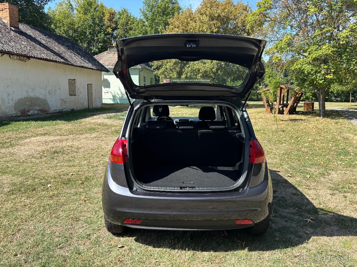 Kia Venga 1.4 CVVT LX - 9