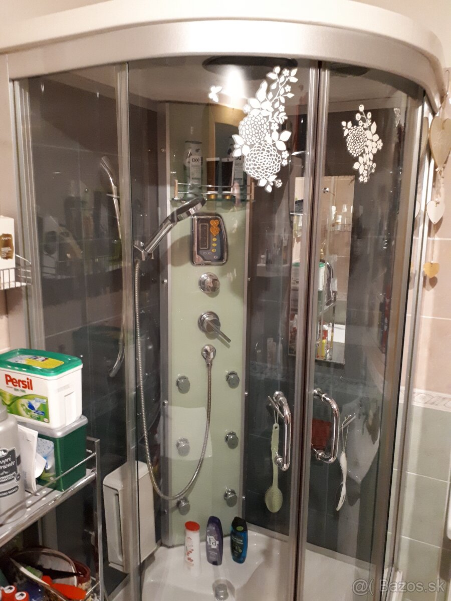 Ponúkam na predaj priestranný slnečný 3 izbový byt - 9