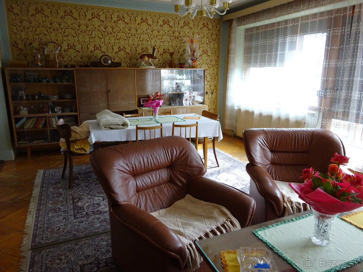 EXKLUZÍVNE, priestranný rod.dom na 8á pozemku, ihneď voľný - 9