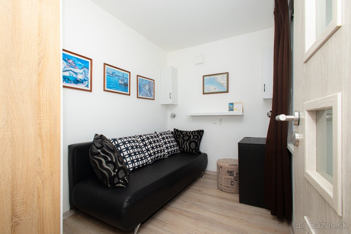 Záhrada 2253 m2 v Čunove s obytným domčekom - 9