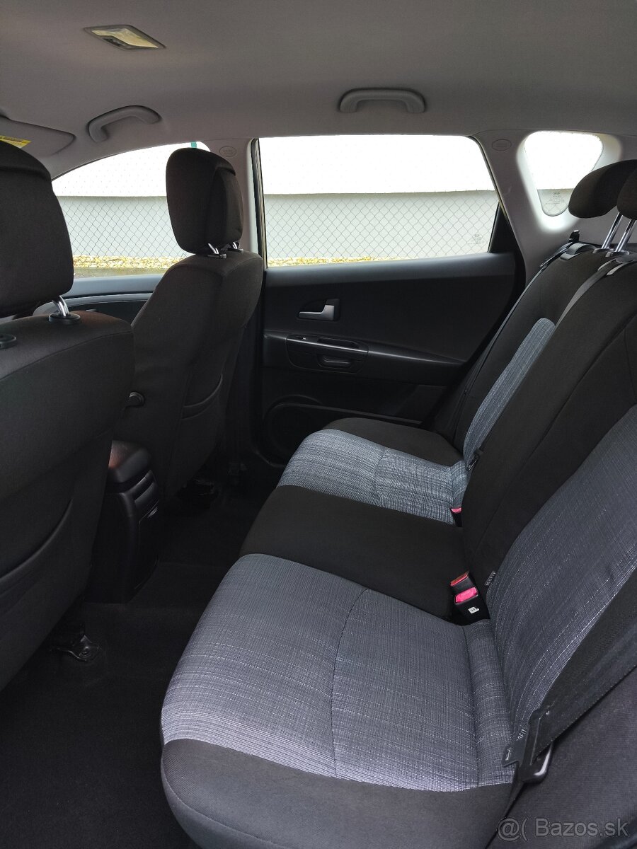 Kia Ceed 1.4 CVVT, Benzín, Kupované na SK, 1.Majitel - 9