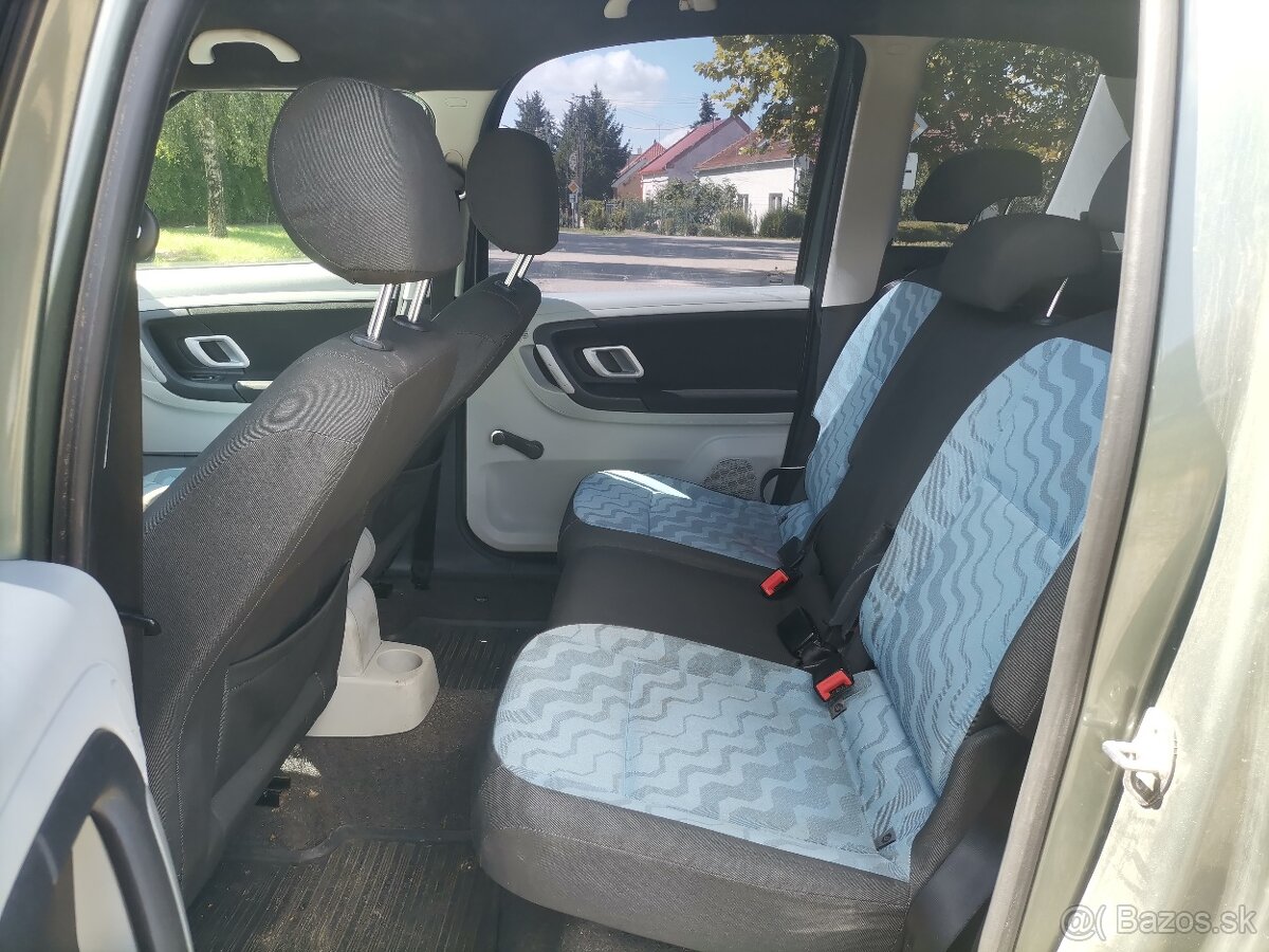 Škoda Roomster - 9