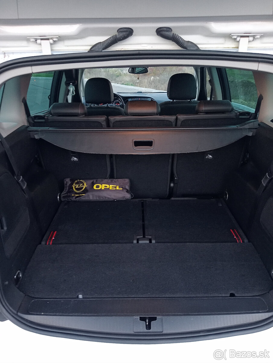 Opel Zafira - 9