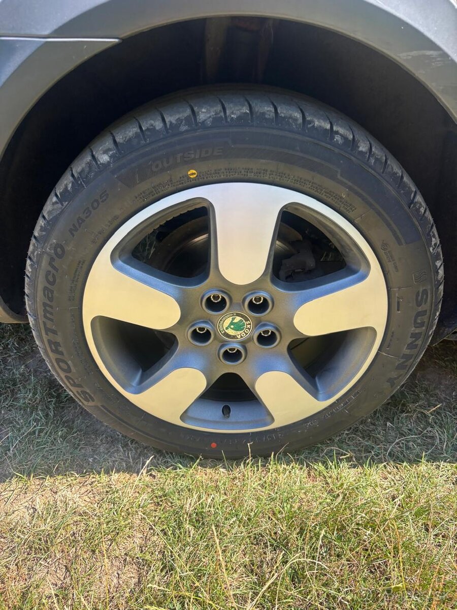 Skoda Octavia Scout 2 4x4 - 9
