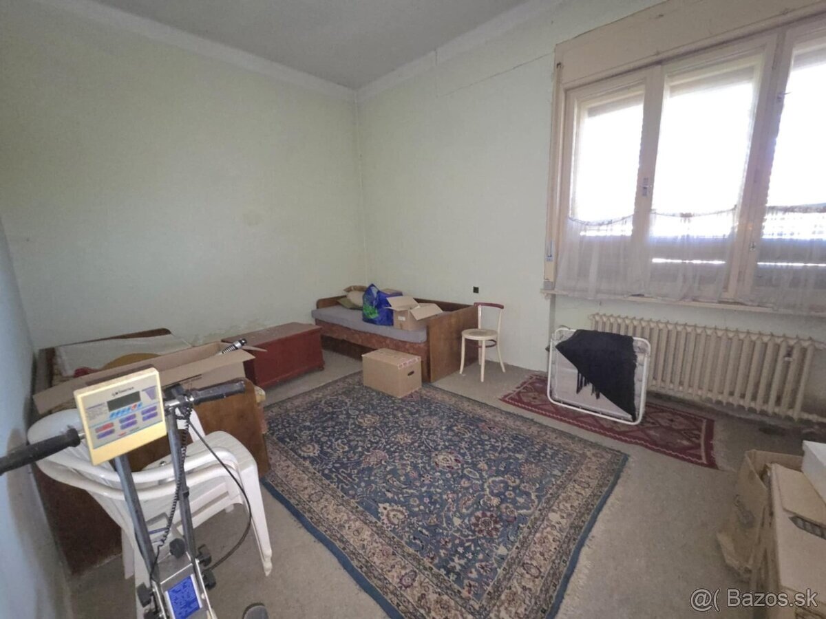 ŠTÚROVO - rodinný dom v centre mesta vhodný aj na podnikanie - 9