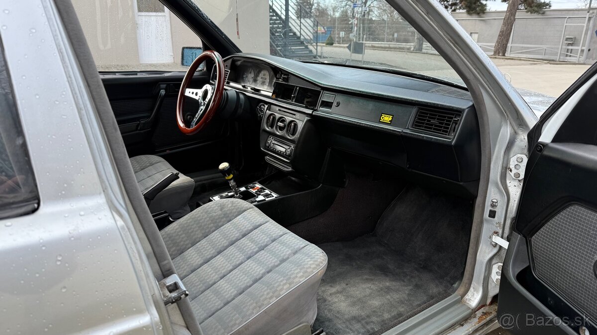 Rozpredám mercedes 190d w201 - 9