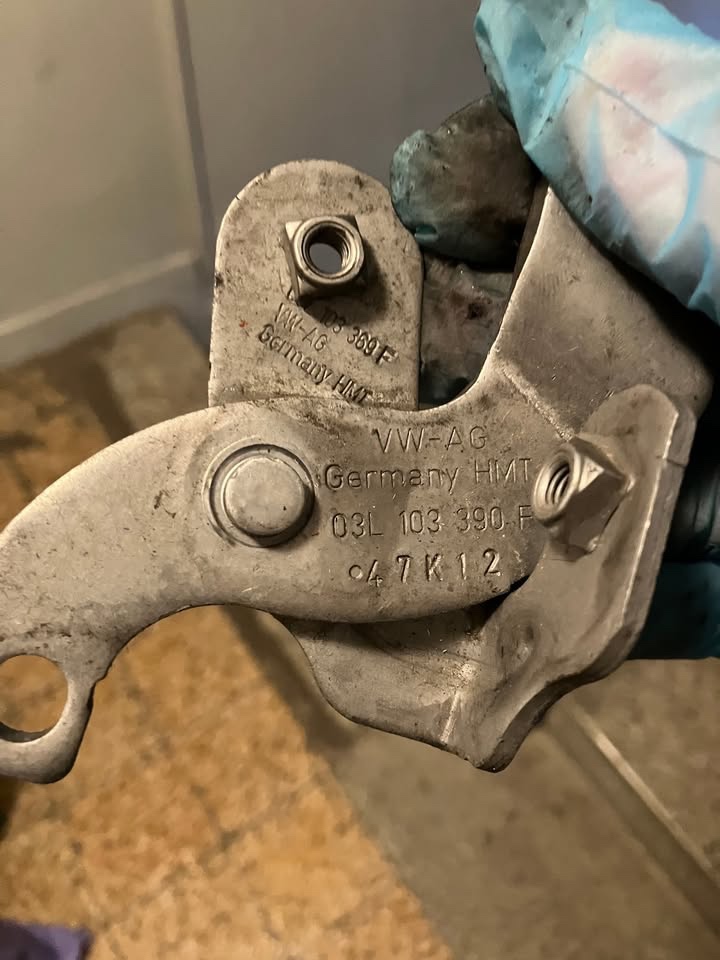 Náhradné diely koncern VAG 2.0tdi CR - 9