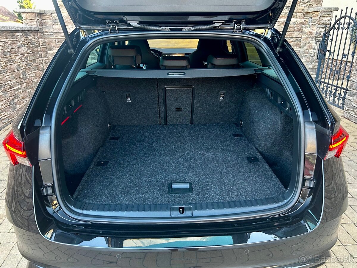 Škoda Octavia Combi 2.0 TDI RS 4x4 DSG - 9