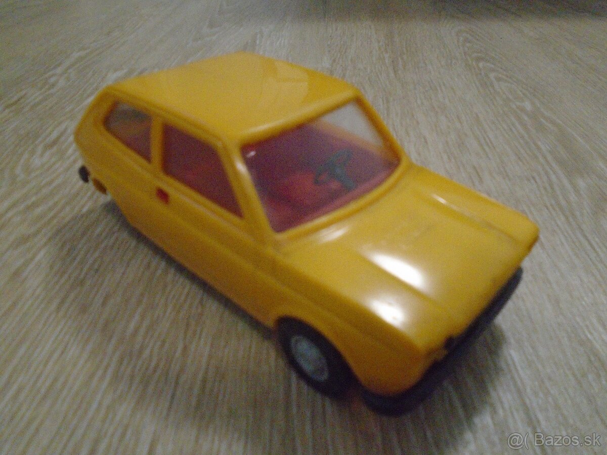 Stará Hračka Fiat 127A - 9