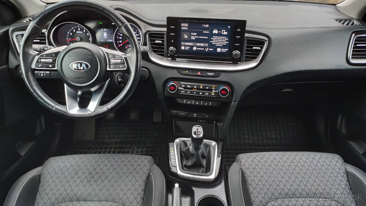 Kia Ceed SW combi 1.5 T-GDi Gold - 9