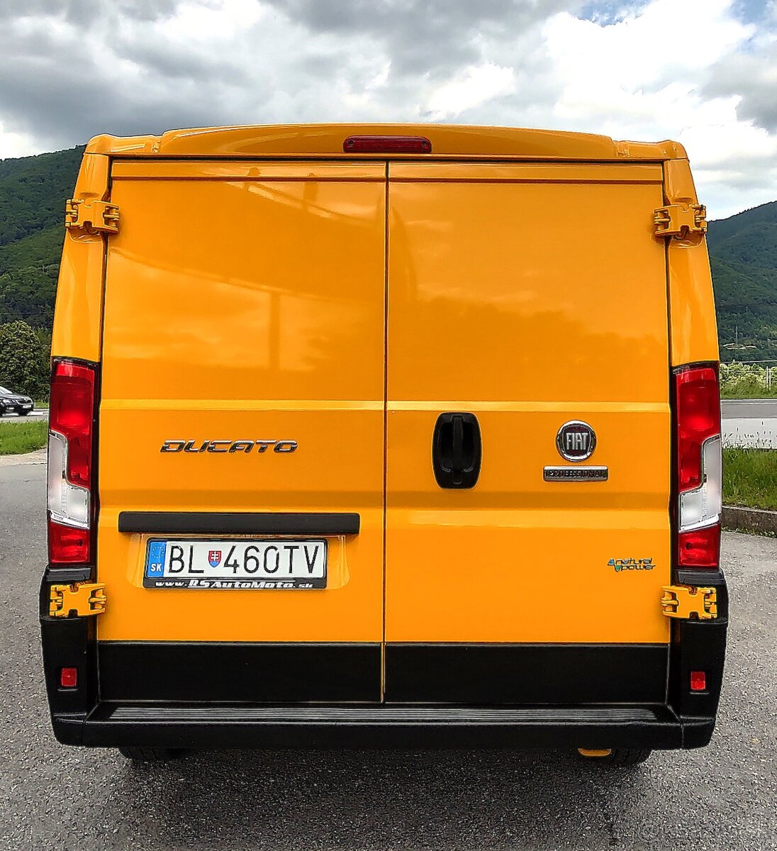 Fiat Ducato Dodávka 3.0 MultiJet CNG L2H1 3,5t - 9