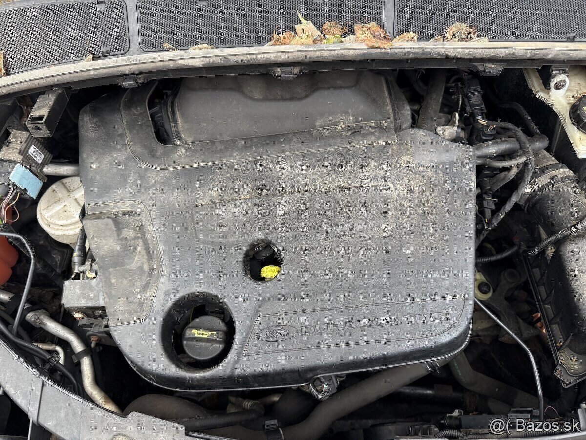 Rozpredam Ford S-Max 2013 facelift 2.0 TDCI - 9