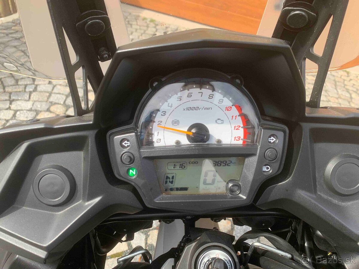 Kawasaki Versys 650SE - 9