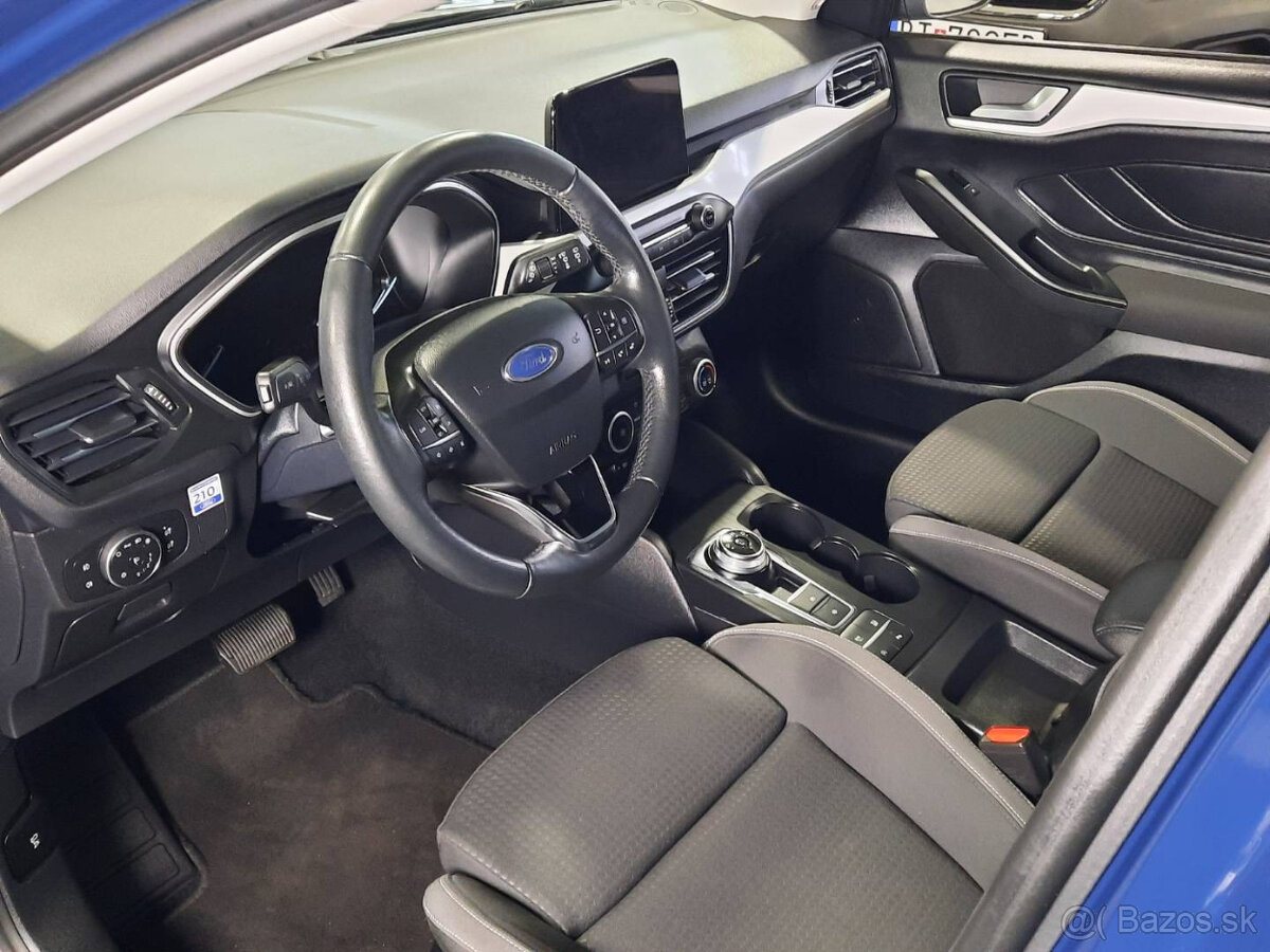 Ford Focus Kombi 2.0 TDCI AUTOMAT Titanium - 9