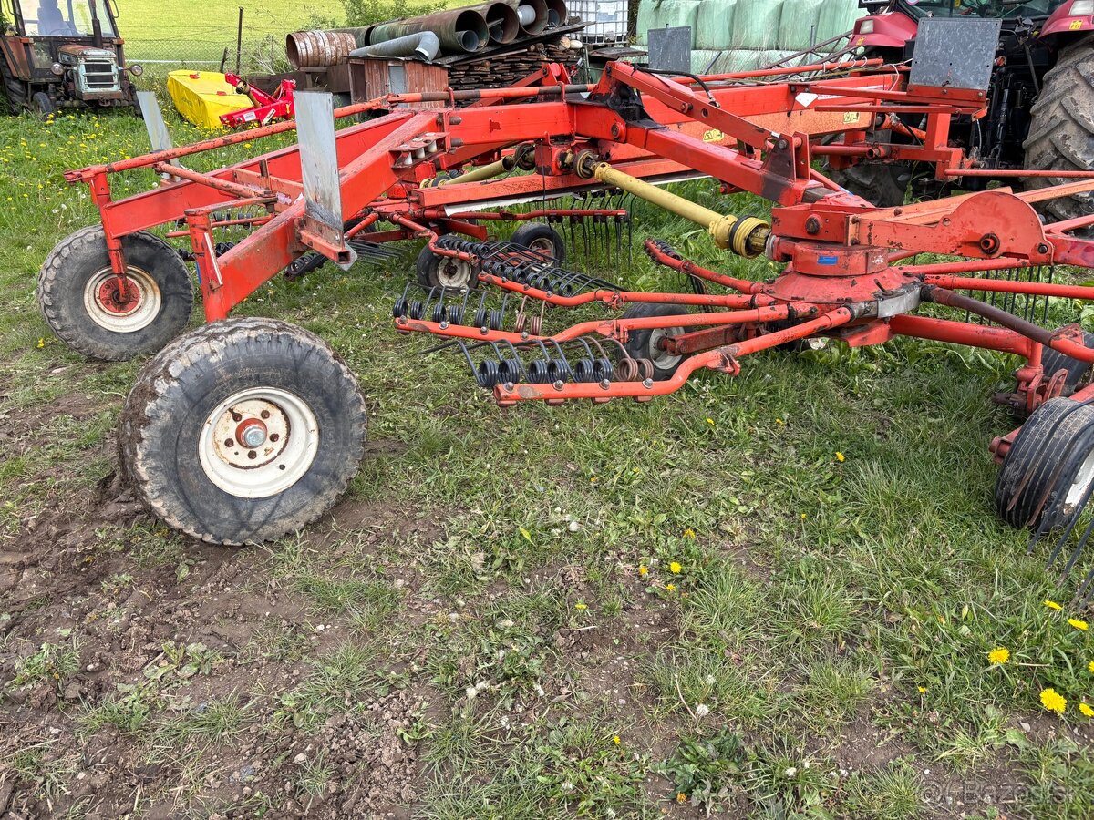 Zhrňovač KUHN GA 7301 - 9