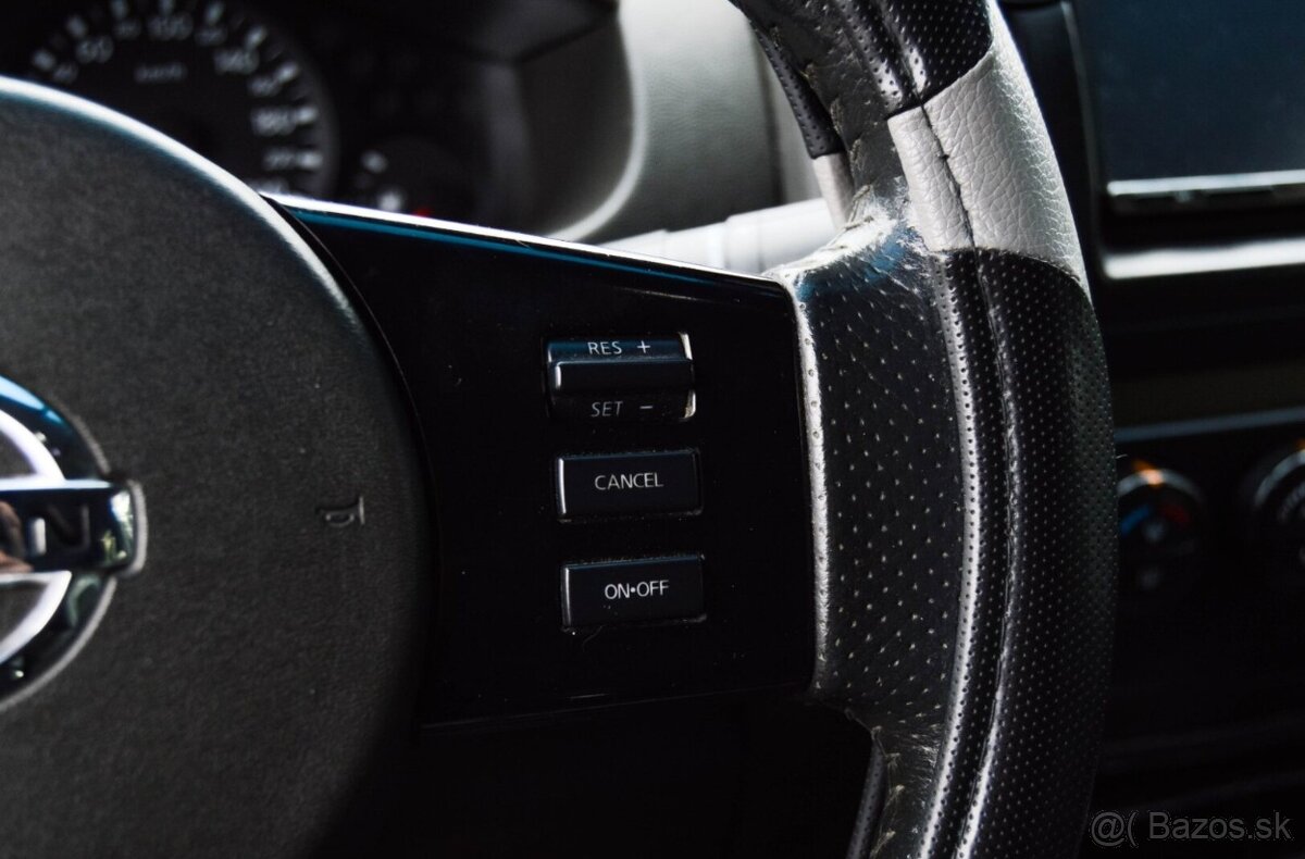 Nissan Navara DoubleCab 2.5D LE A/T - 9