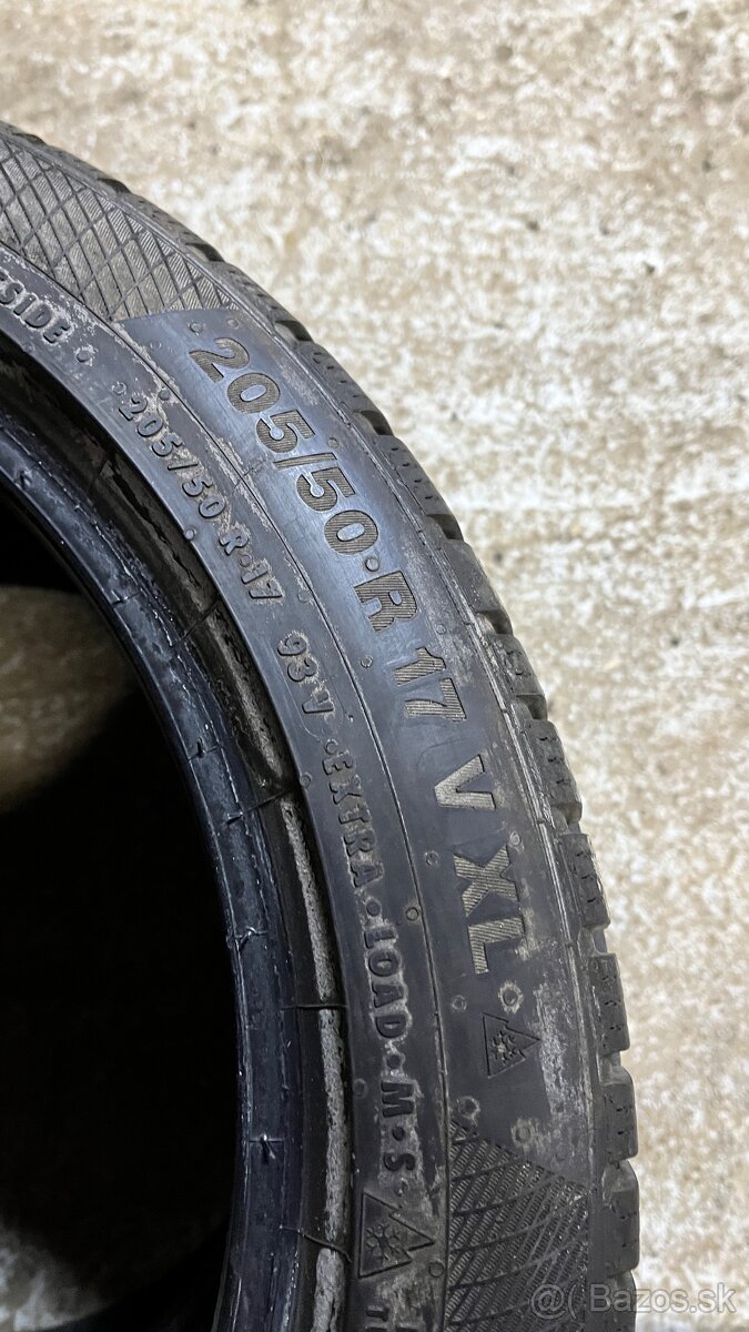 Pneu 205/50 r17 - 9