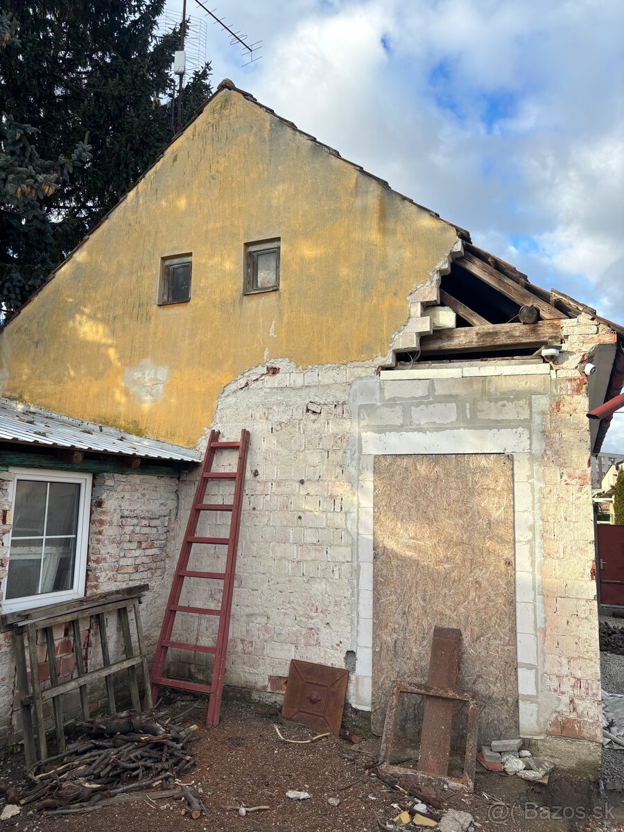 NA PREDAJ RODINNÝ DOM VO VYHĽADÁVANEJ LOKALITE - 9