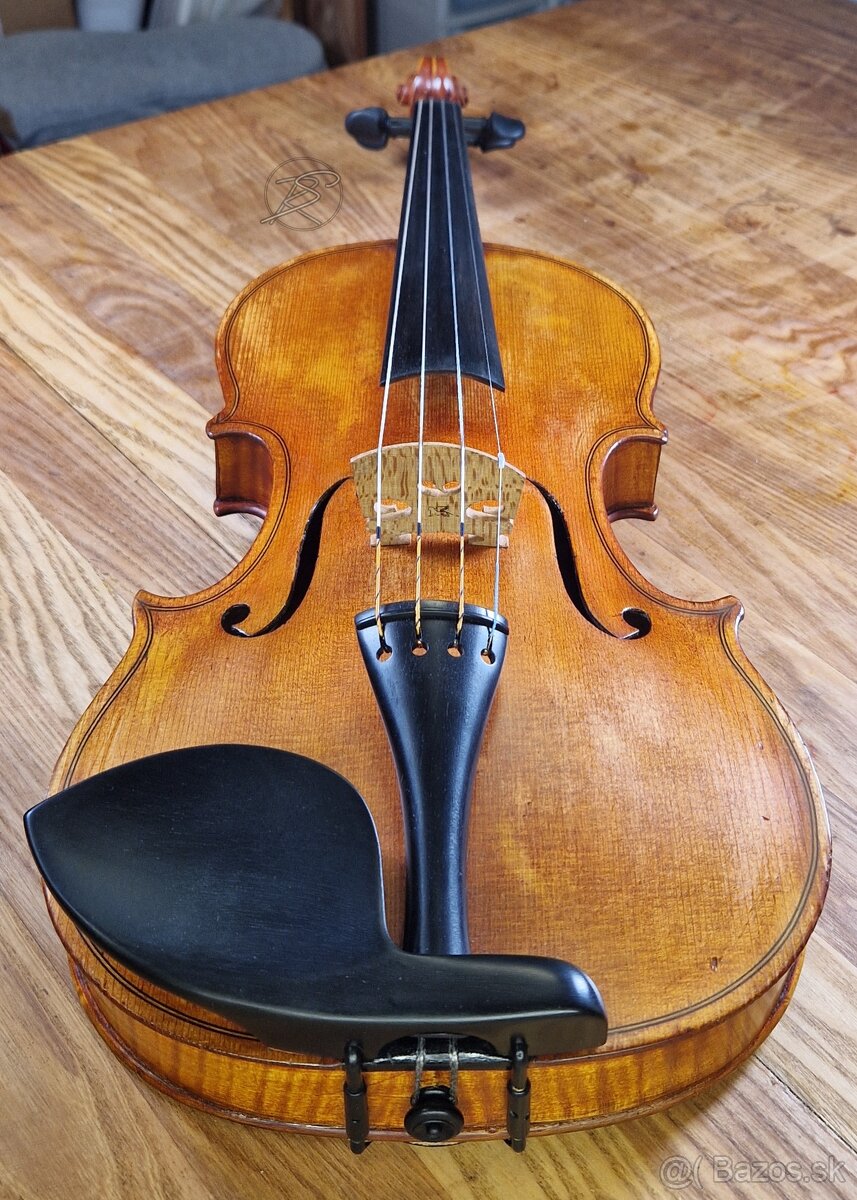 Husle značené O. J. Willmann - 9