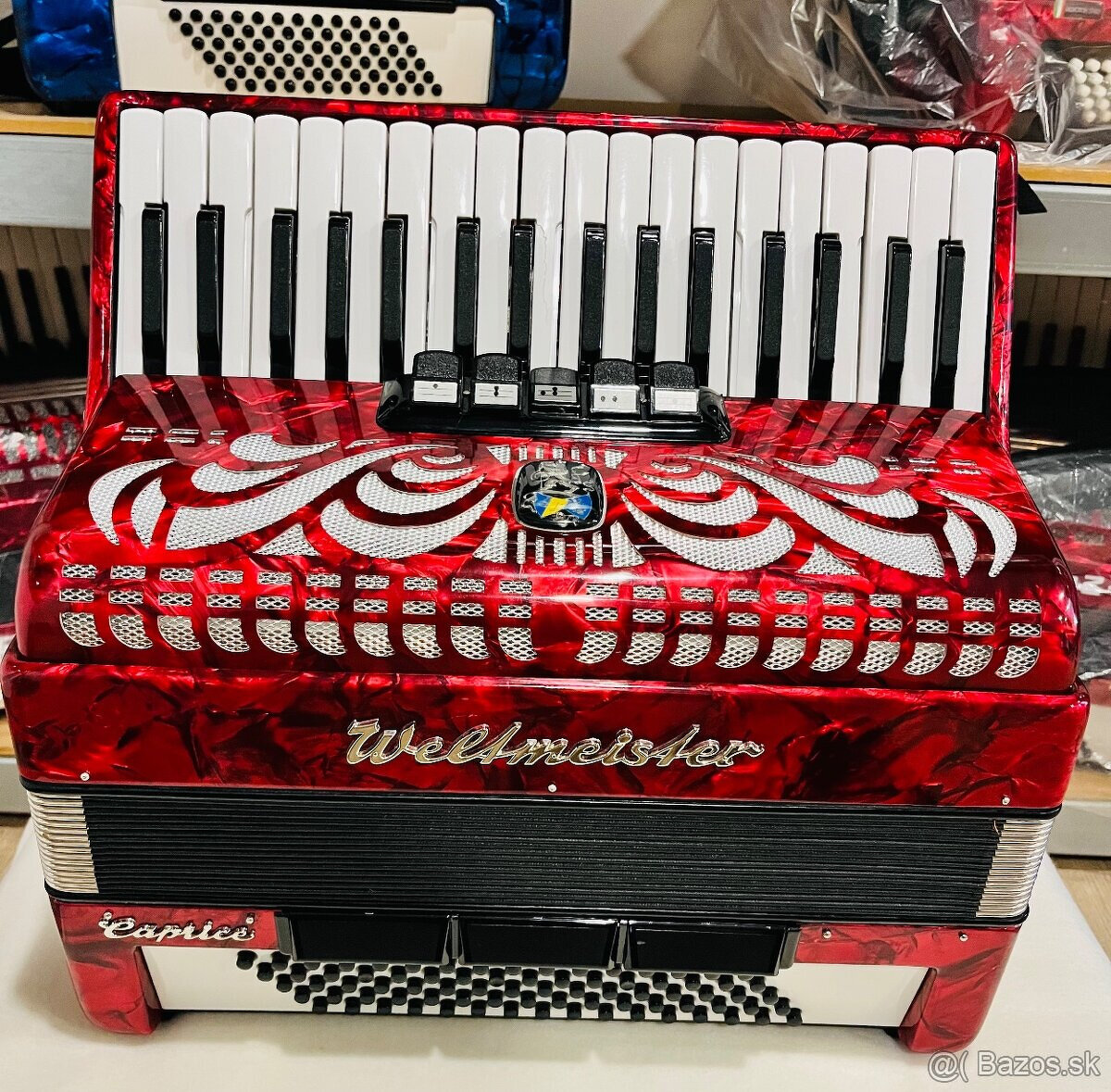 Predám akordeón Weltmeister Caprice 80 basový - kvalitný nem - 9
