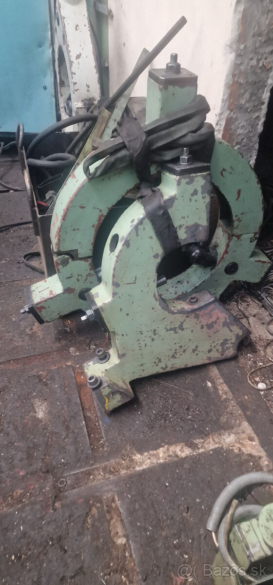 Hrotový soustruh SUS 80/2000 - 9