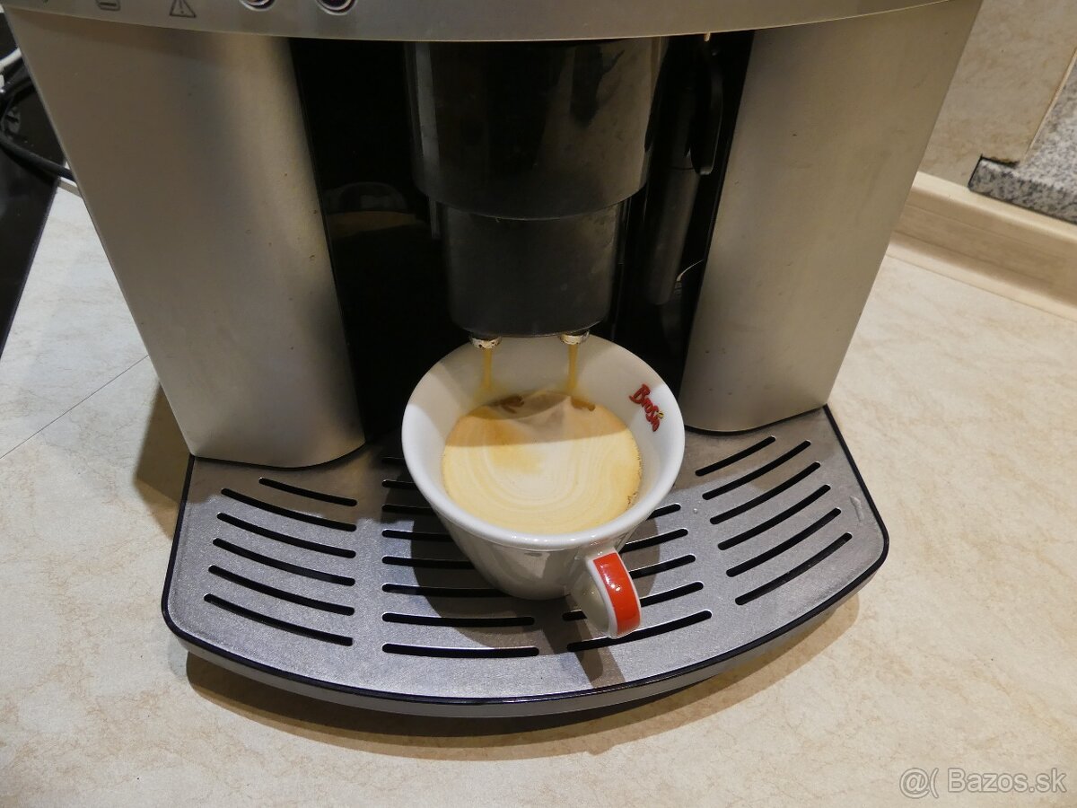 Delonghi Magnifica vo vybornom stave, plne funcny - 9