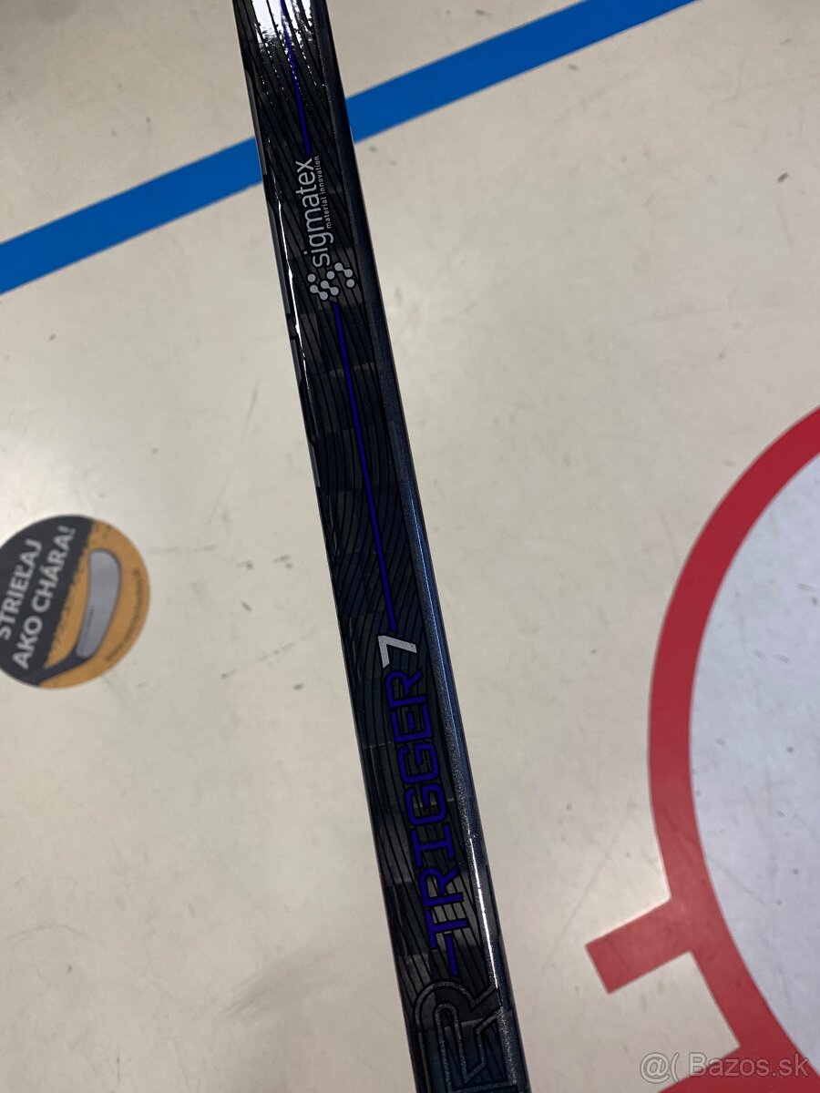 UPLNE NOVA PROFI HOKEJKA CCM RIBCOR TRIGGER 7 SR - 9