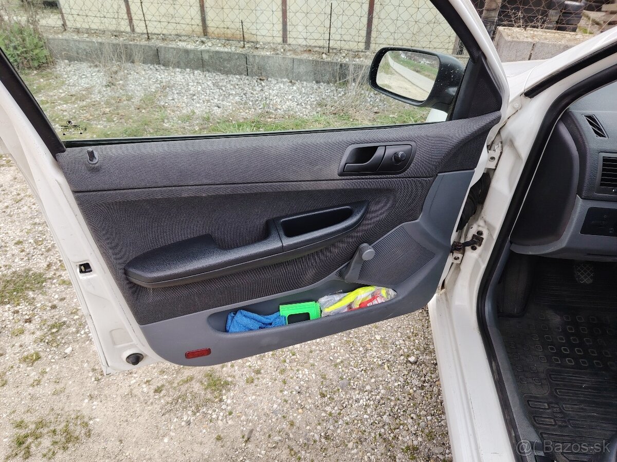 Škoda Fabia 1.2-12V,47kw,r.v.2003 - 9