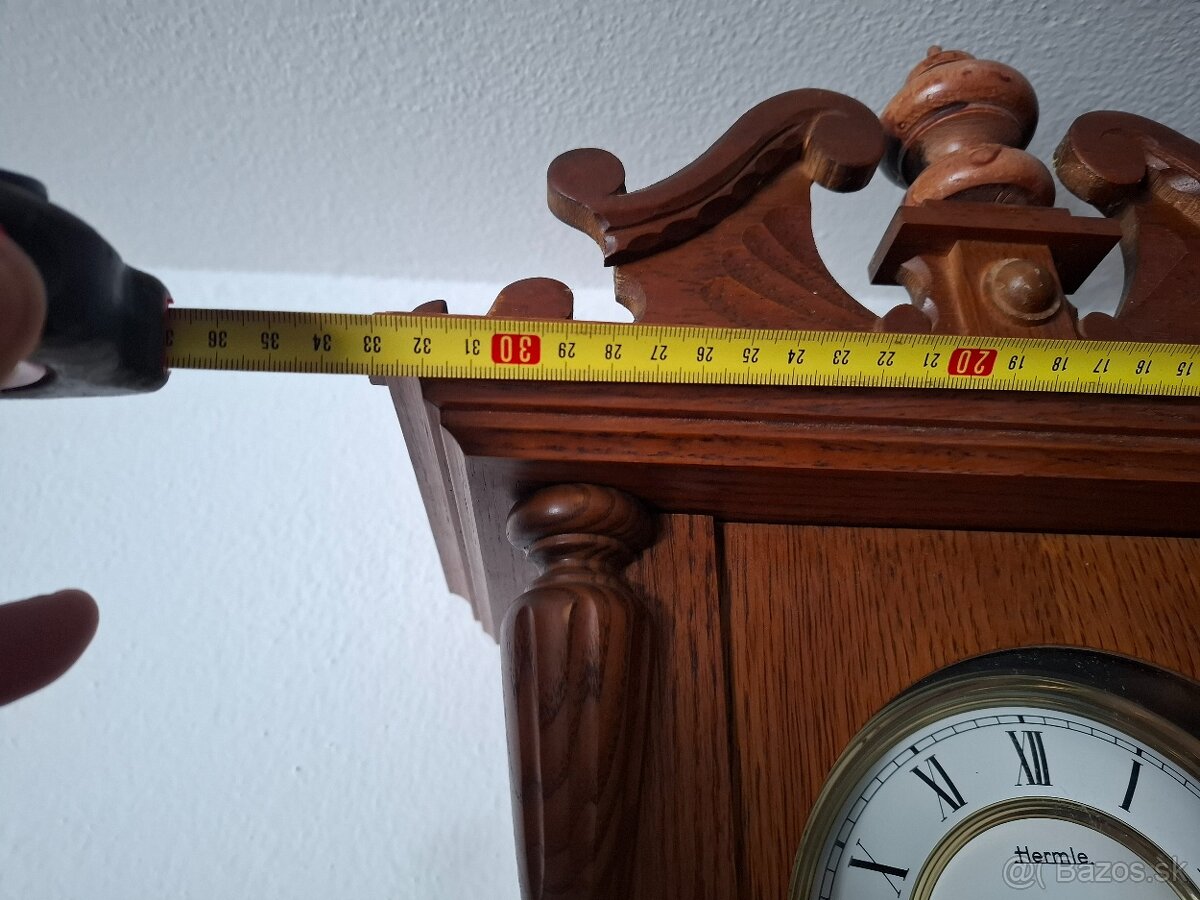 Predám funkčné nástenné hodiny Franz Hermle Germany polbicie - 9