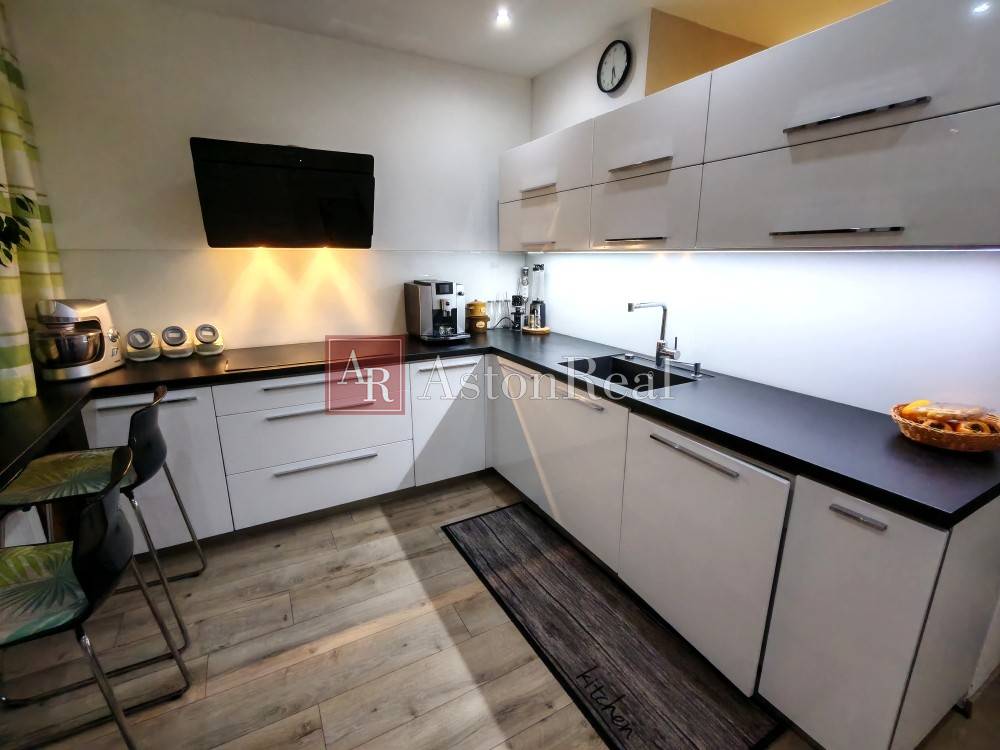 IBA U NÁS Elegantný 3+1 byt, lodžia,kompletná rekonštrukci - 9