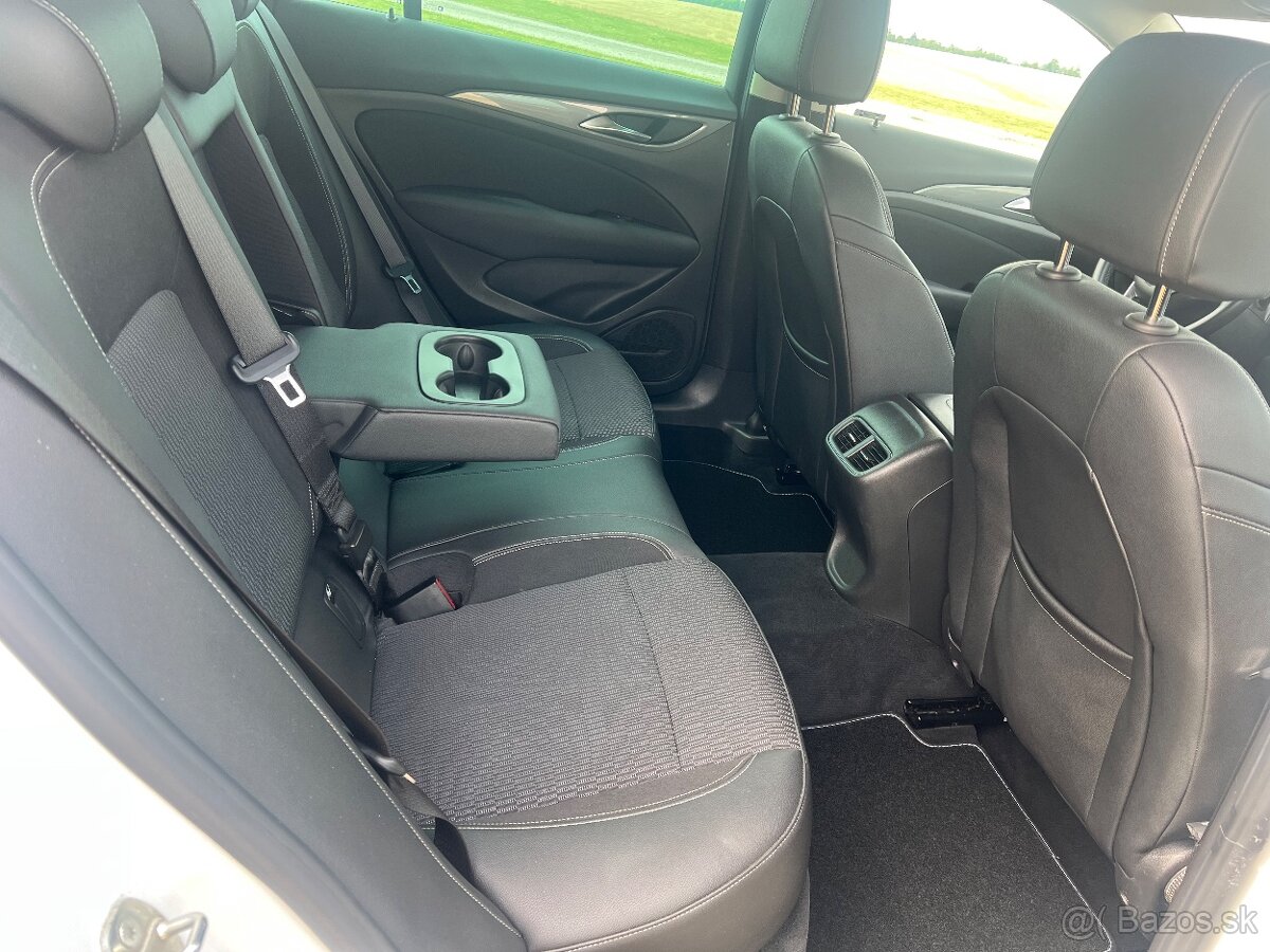 Opel Insignia ST kombi 2,0 cdtI - 9