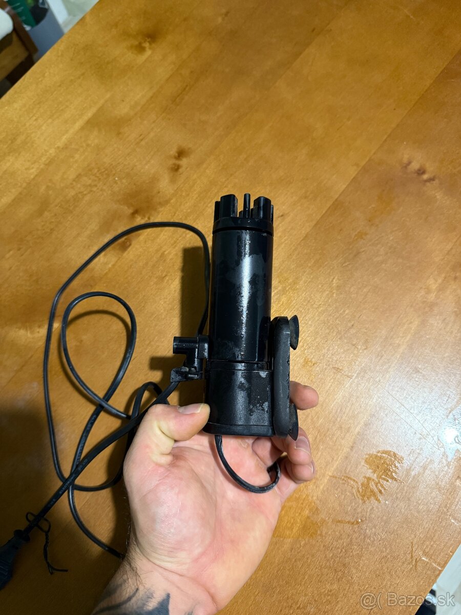 Zberače nečistôt z hladiny - 9