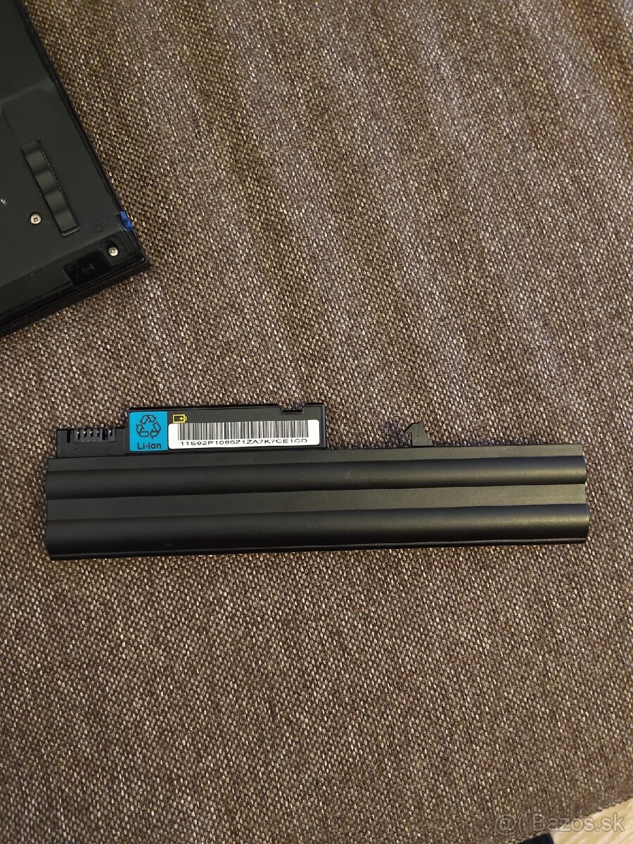 Notebook IBM Thinkpad T42 14 palcový - 9