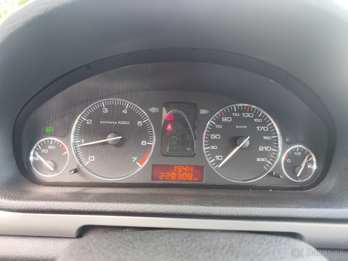 Peugeot 407 1.8 16V - 9