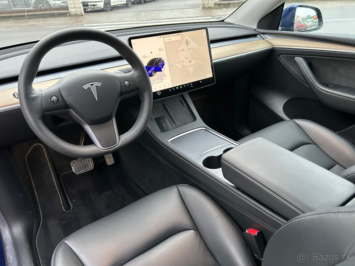 Tesla Model Y Dual Motor LongRange 75kWh 514 k pohon 4x4 - 9