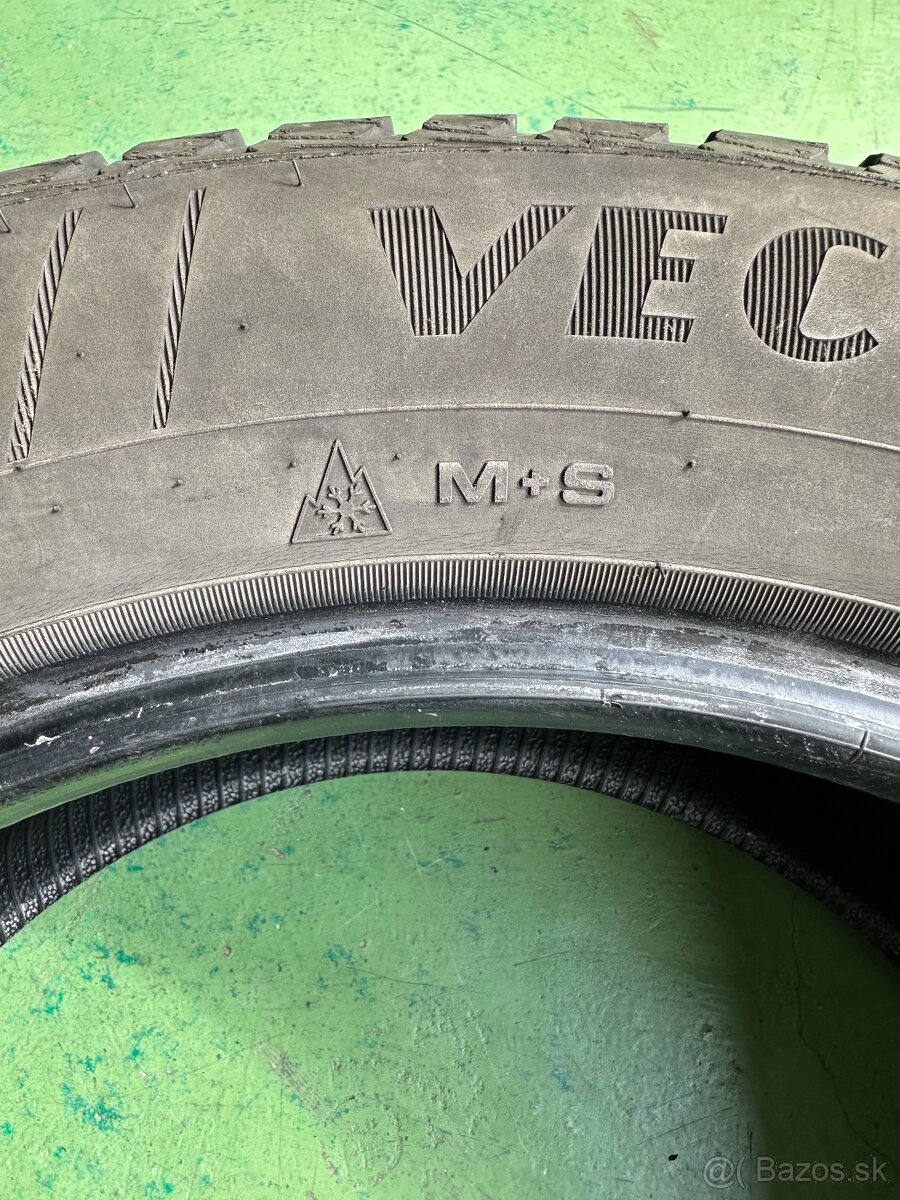 235/55 R17 103H GOOD YEAR VECTOR 4 SEASONS G2 - 9