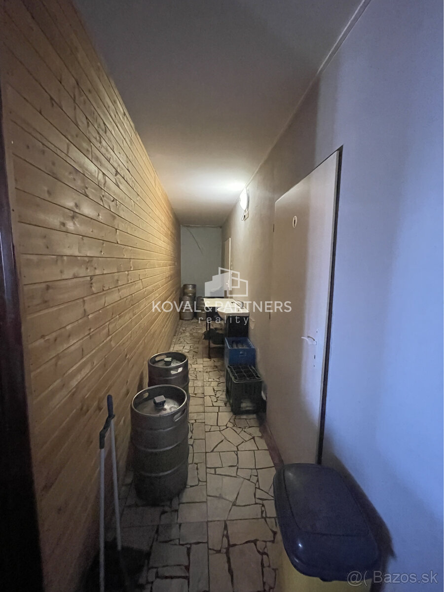 Na predaj Podnikateľský objekt v Jelšovciach - 9