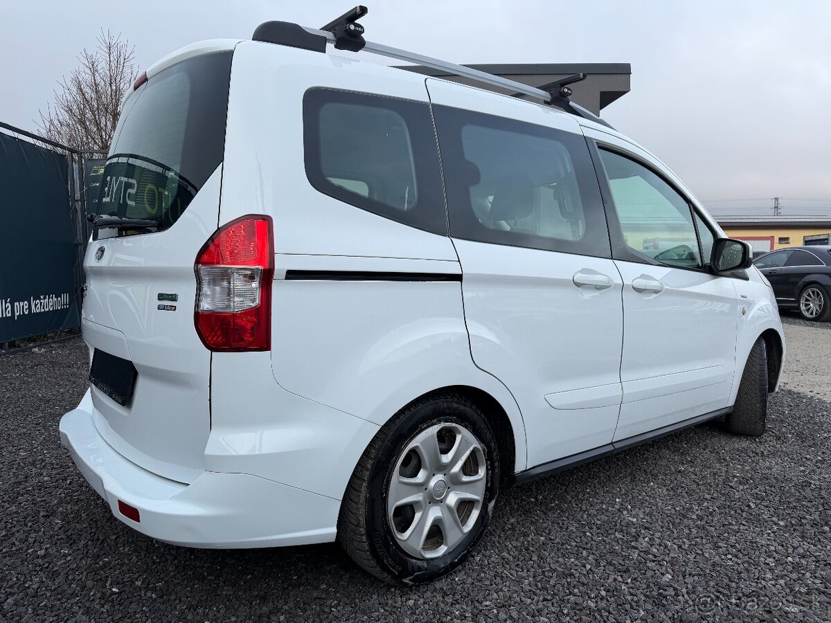 Ford Tourneo Courier 1.0 EcoBoost - 9
