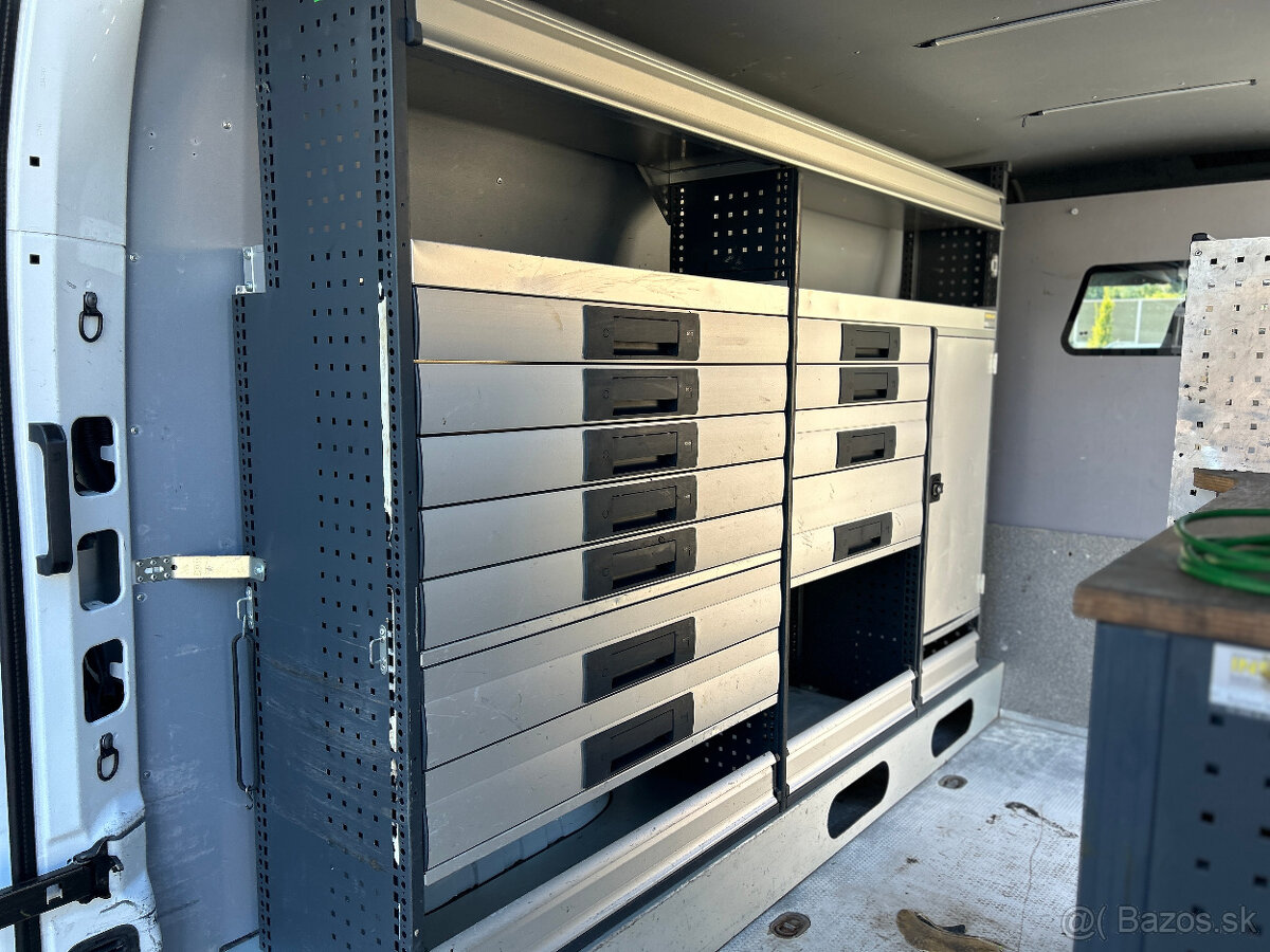 Renault Master L2H2 - exkluzívna pojazdná dielňa BOTT, DPH - 9