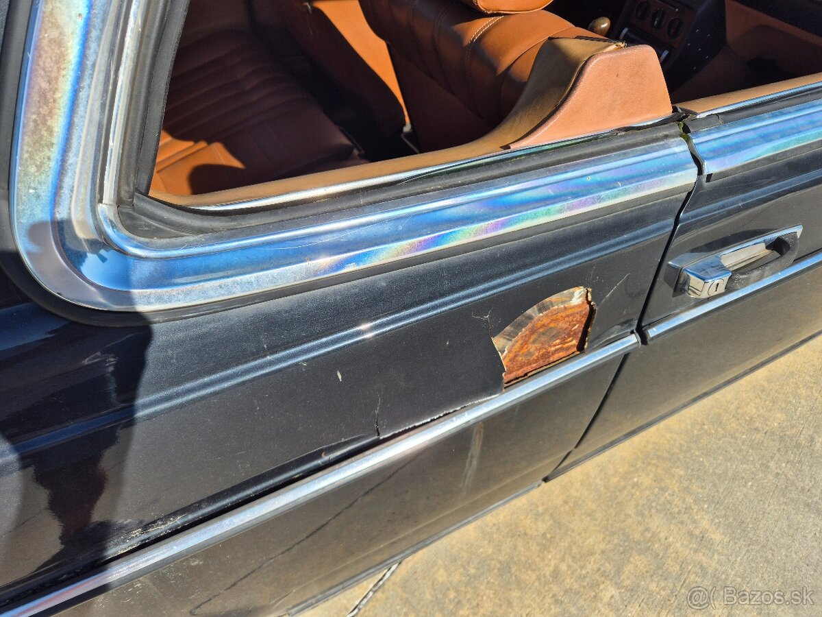 Mercedes-Benz W123 230C - 9