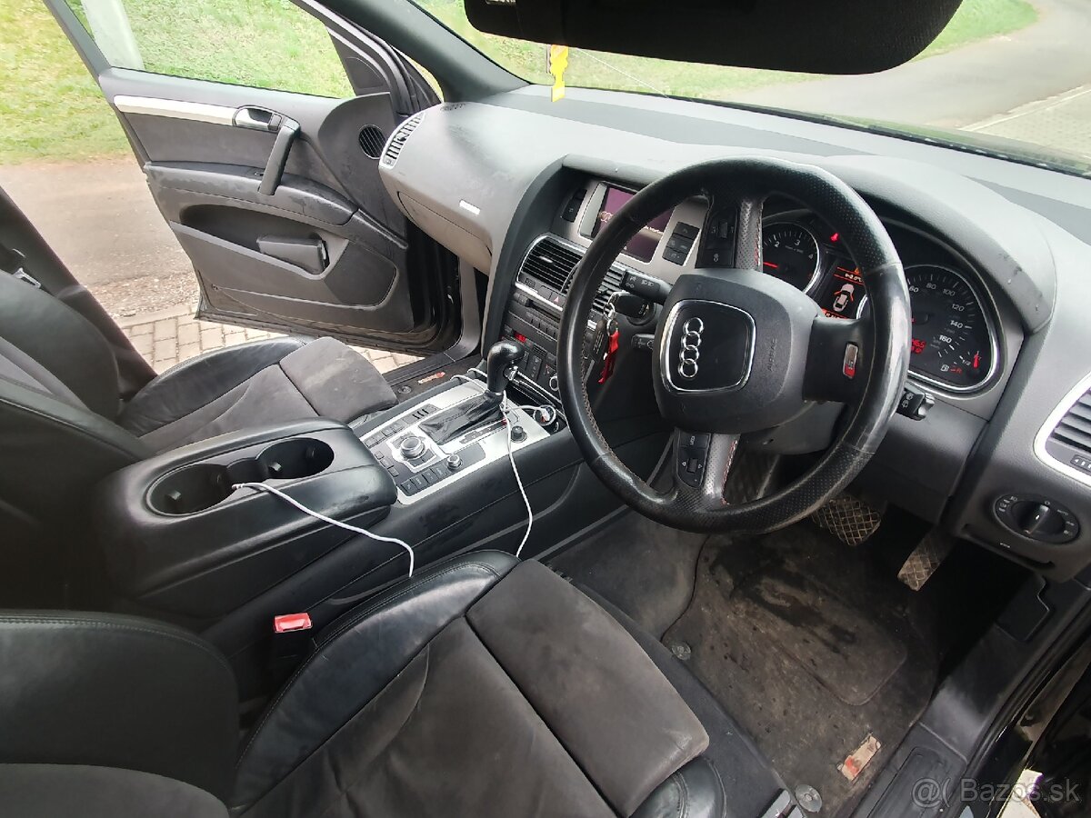 Audi Q7 - 9