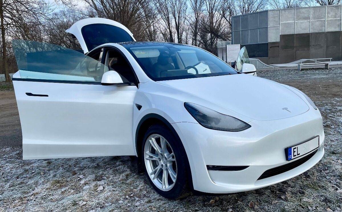 Tesla Model Y LR 2023 – Acceleration Boost, EAP, odpočet DPH - 9