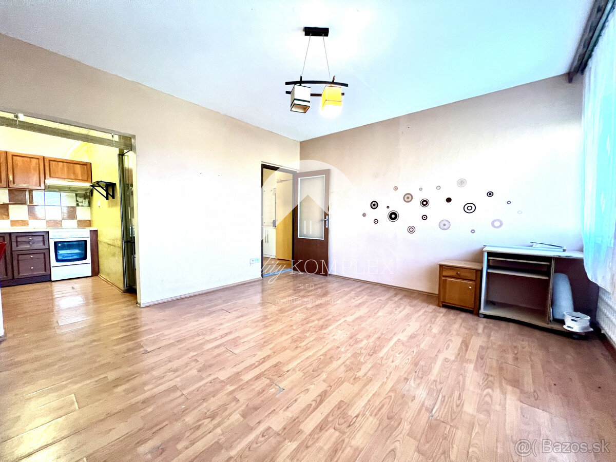 Reality KOMPLEX s.r.o. ponúka na PREDAJ 1 izbový byt v Komár - 9