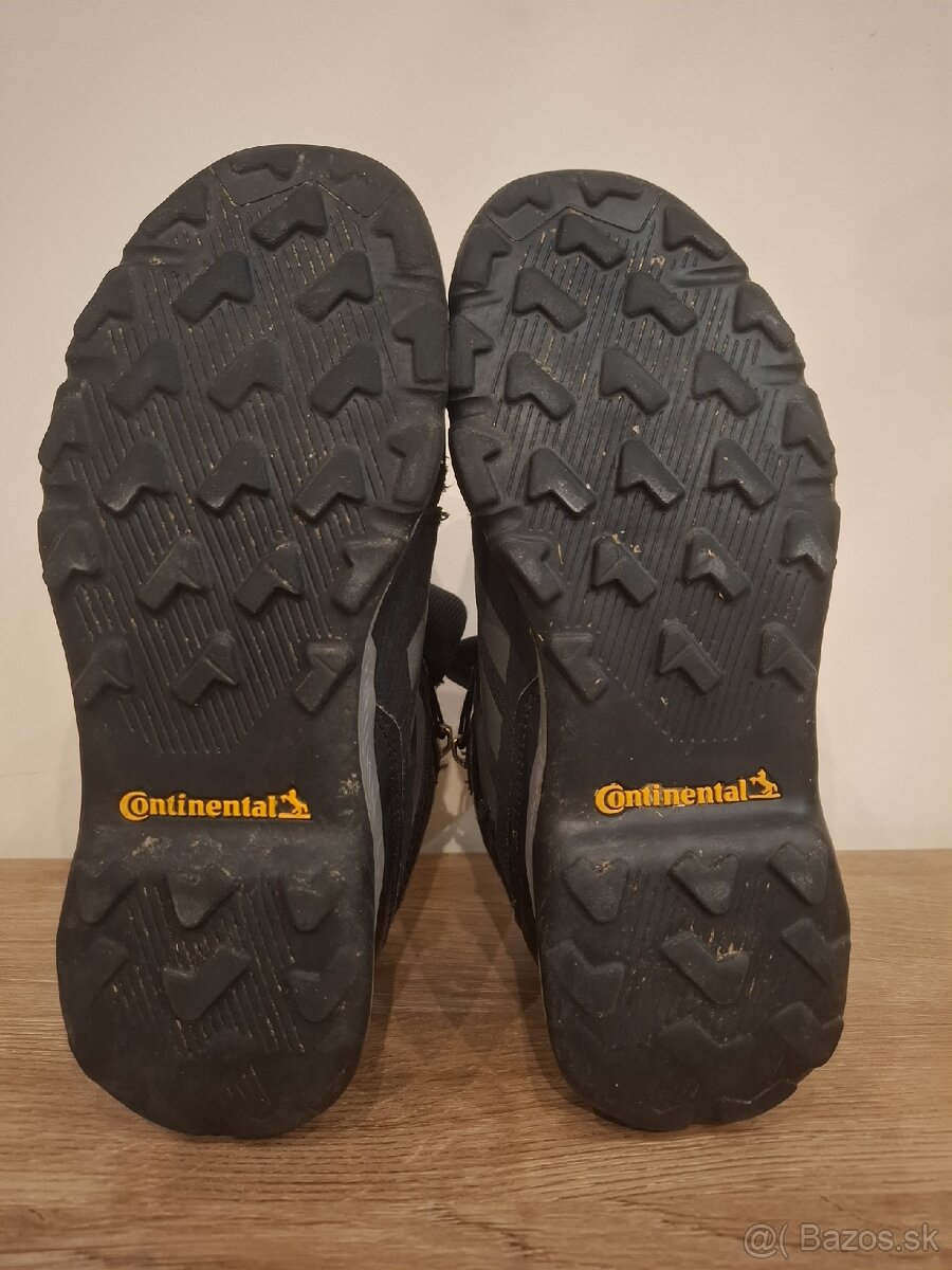 Adidas Terrex 37 ⅓ - 9