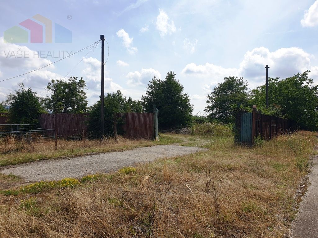 Na predaj stavebný pozemok pre komerčné účely - 2 500 m2 - 9