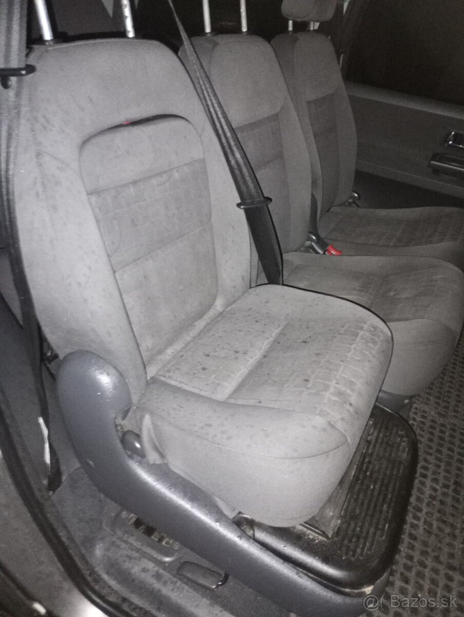 Seat Alhambra 2007, 1,9 TDI 85 kW - 9